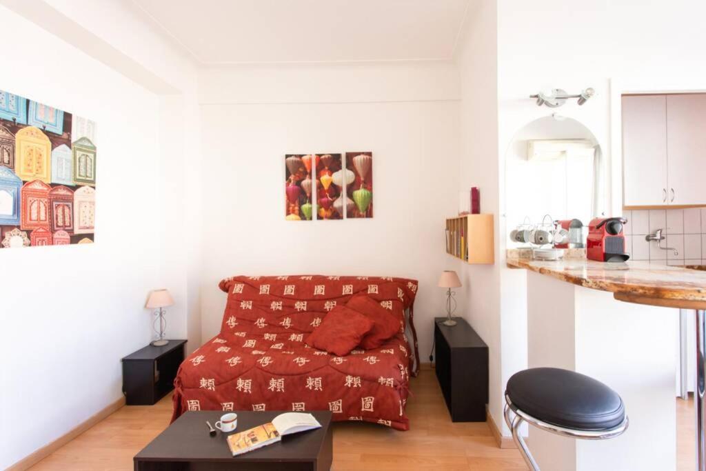 Nice Center - Bright Studio Balcony Wifi & Aircon Apartment Exterior photo